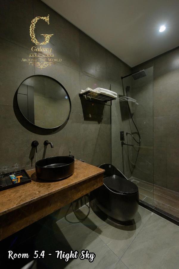 Galaxy 2 Love hotel *